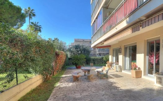 Appartement-Villa 4/5P Rdj au Cros de Cagnes / Les Vespins