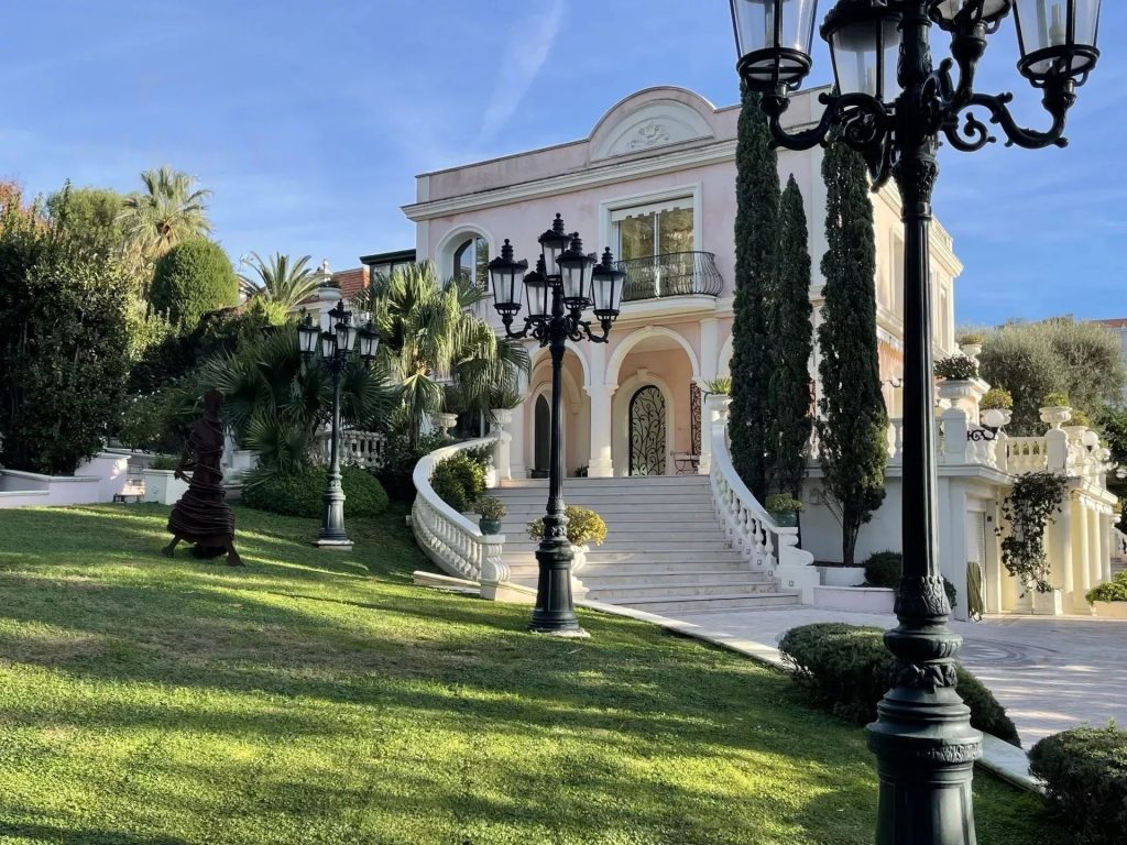 property-image