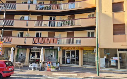 Local commercial villeneuve loubet