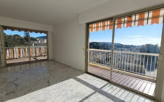 Vaste 2 pièces Terrasse stationnement vue mer