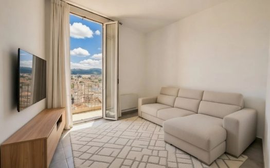 Appartement lumineux à Pessicart – 3 pièces avec vue