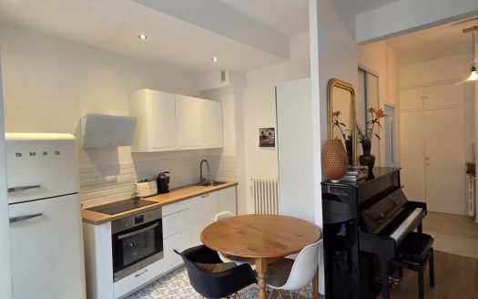 3p avec terrasse proche Libération