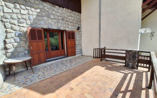 Maisonnette de montagne à Entraunes