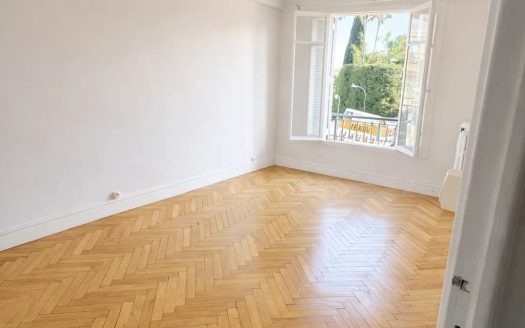 RESIDENTIEL – GRAND 2 PIECES