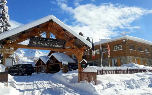 HÔTEL AURON Murs et Fond à Vendre