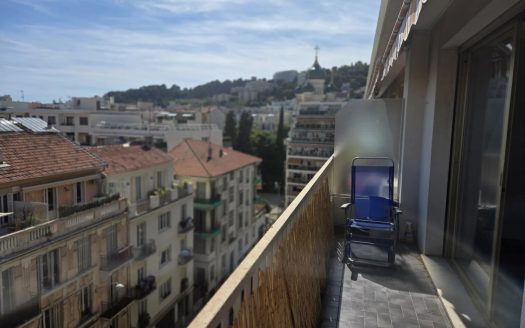 Bel appartement 4 pièces au Parc Impérial à Nice