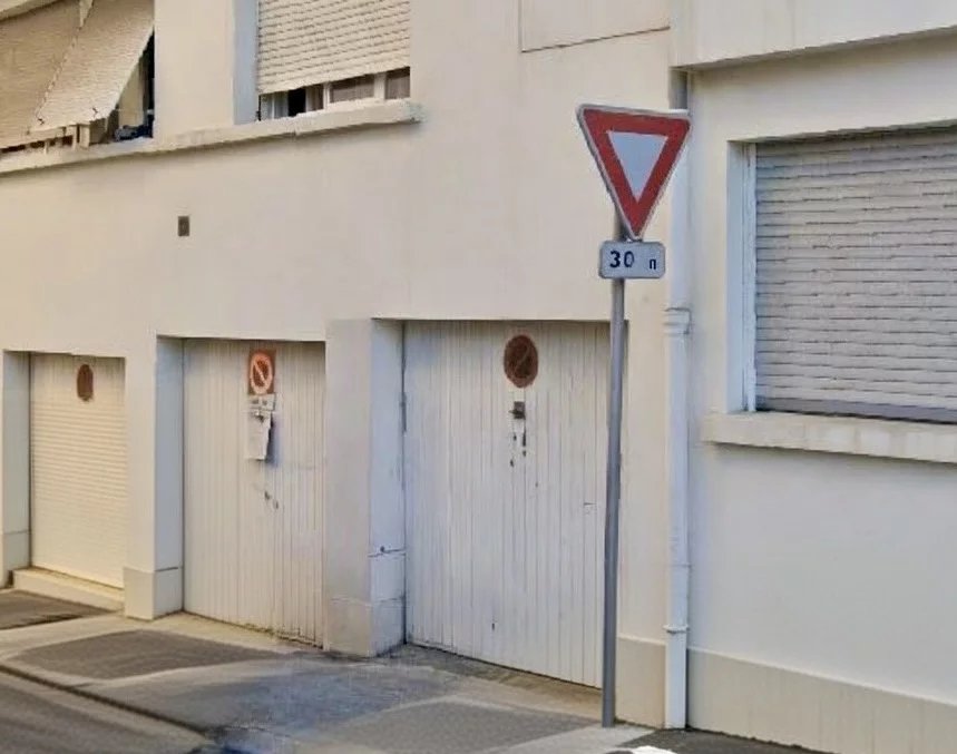 property-image