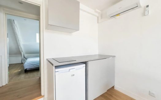 NICE CENTRE – Rue Assalit – 279 000 € HCV – Investissement double loyers – 7,31%brut