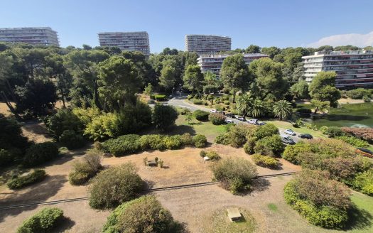 2 pièces meublé domaine du loup parking