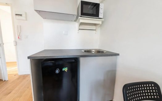 NICE CENTRE – Rue Assalit – 279 000 € HCV – Investissement double loyers – 7,31%brut