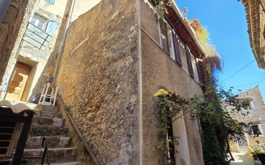 MAISON 2 pièces à Bézaudun