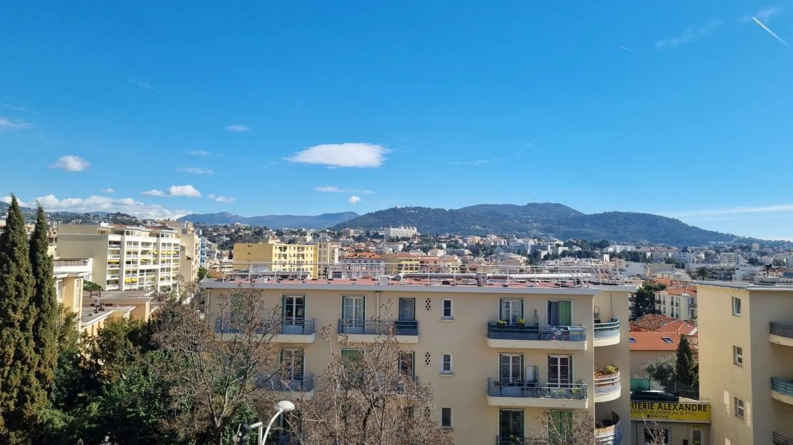 Appartement 3 pièces 77 m² · à Nice · 77 m² · 389 000 €