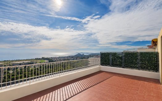 EXCLUSIVITE / PENTHOUSE Rooftop / 4 Pièces avec Solarium