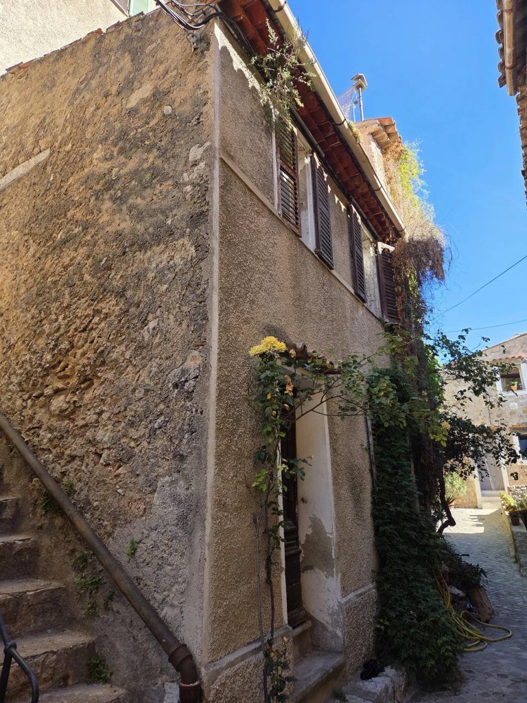 property-image