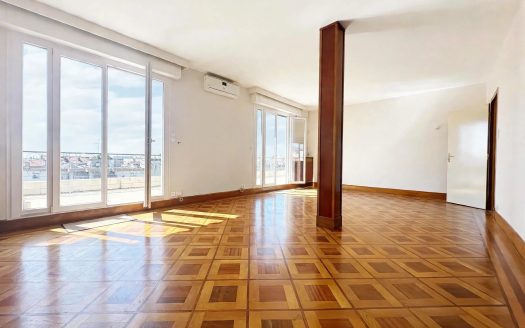 Libération/Bas Cimiez Spacieux appartement Villa 5 pièces avec terrasse à Libération