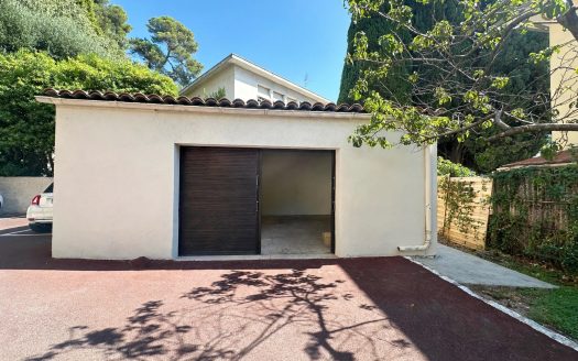 Libération/Bas Cimiez Spacieux appartement Villa 5 pièces avec terrasse à Libération